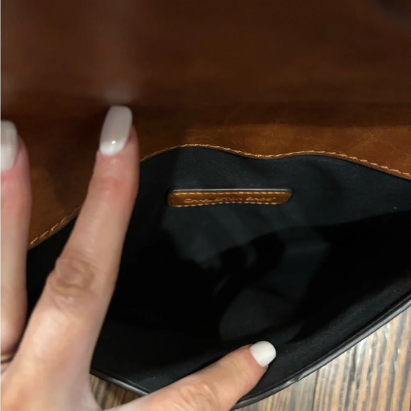 Charleston Bags Camel Leather Tassel Handbag Clutch NWOT Magnetic Closure - Picture 6 of 6
